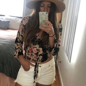 Billabong floral top